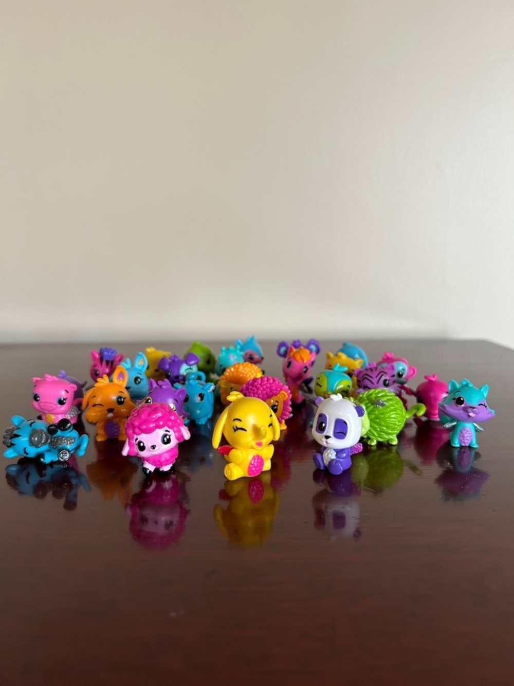 Hatchimals Colleggtibles Season 1, 28 figures, from 2017